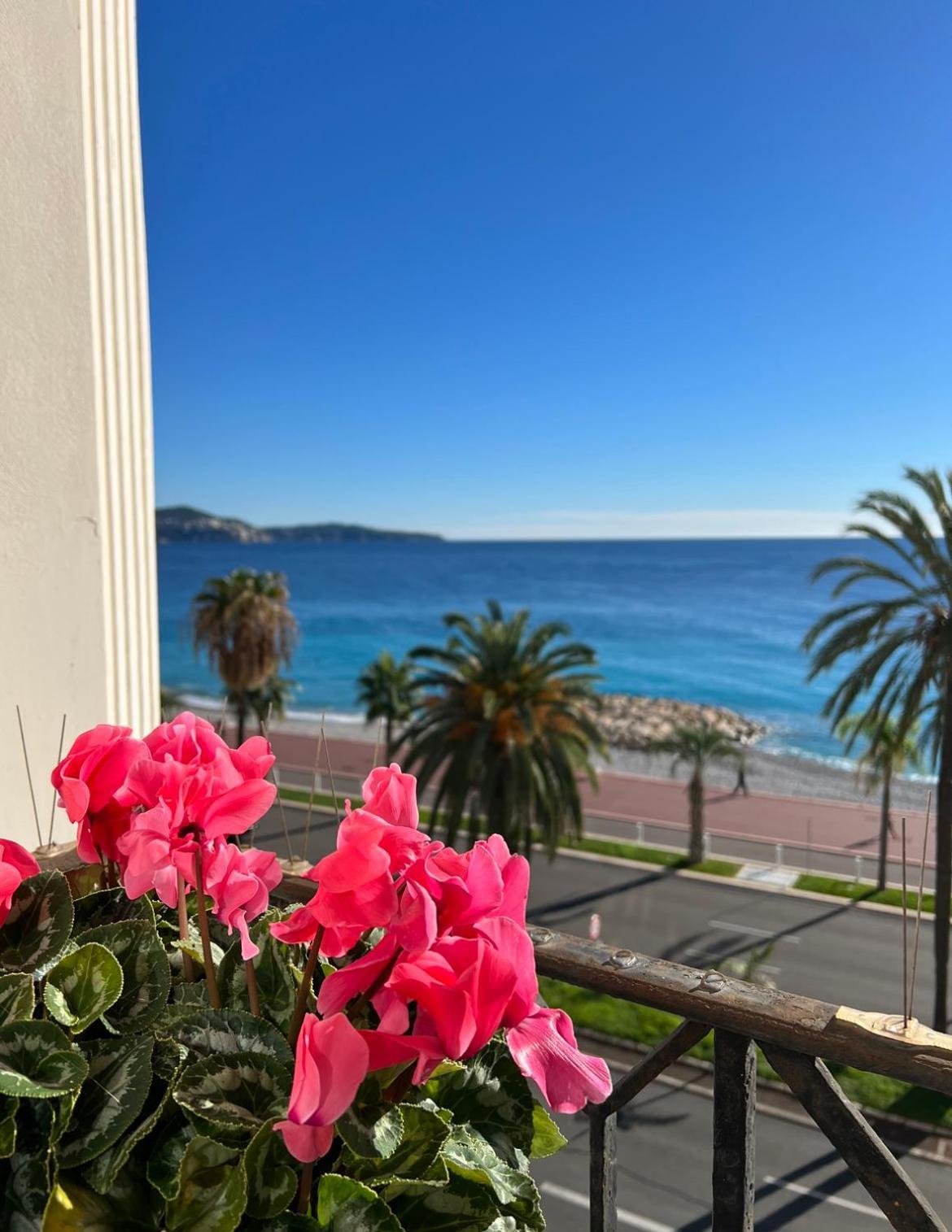 Luxury Apartment With Sea View On The First Line Promenade Des Anglais Nicea Zewnętrze zdjęcie