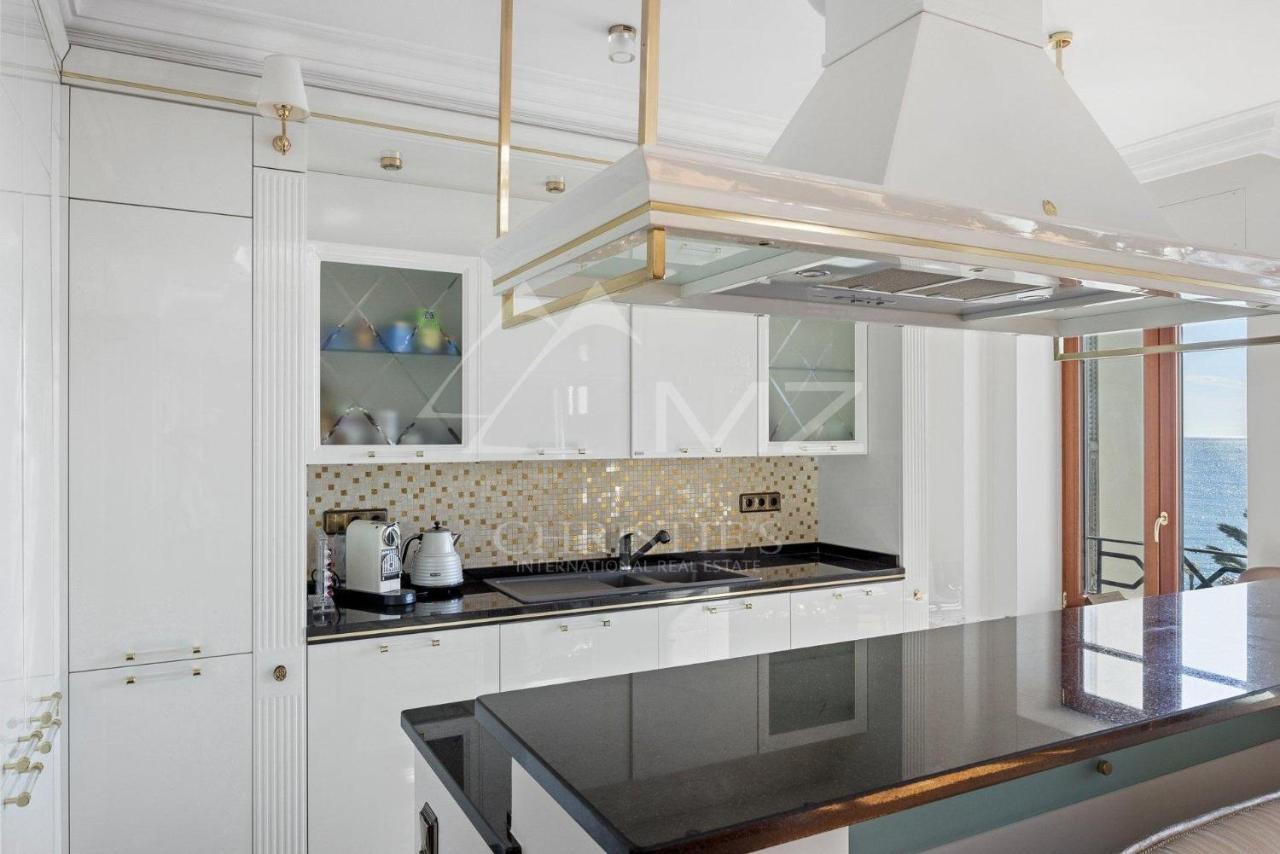 Luxury Apartment With Sea View On The First Line Promenade Des Anglais Nicea Zewnętrze zdjęcie